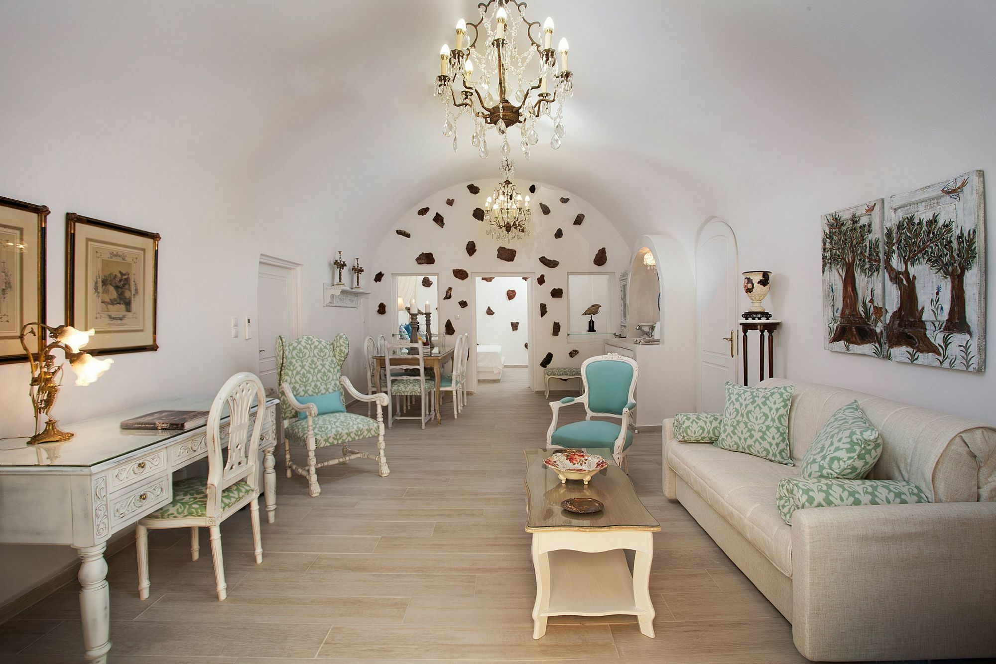 Olive Cave Villa Fira (Santorini)