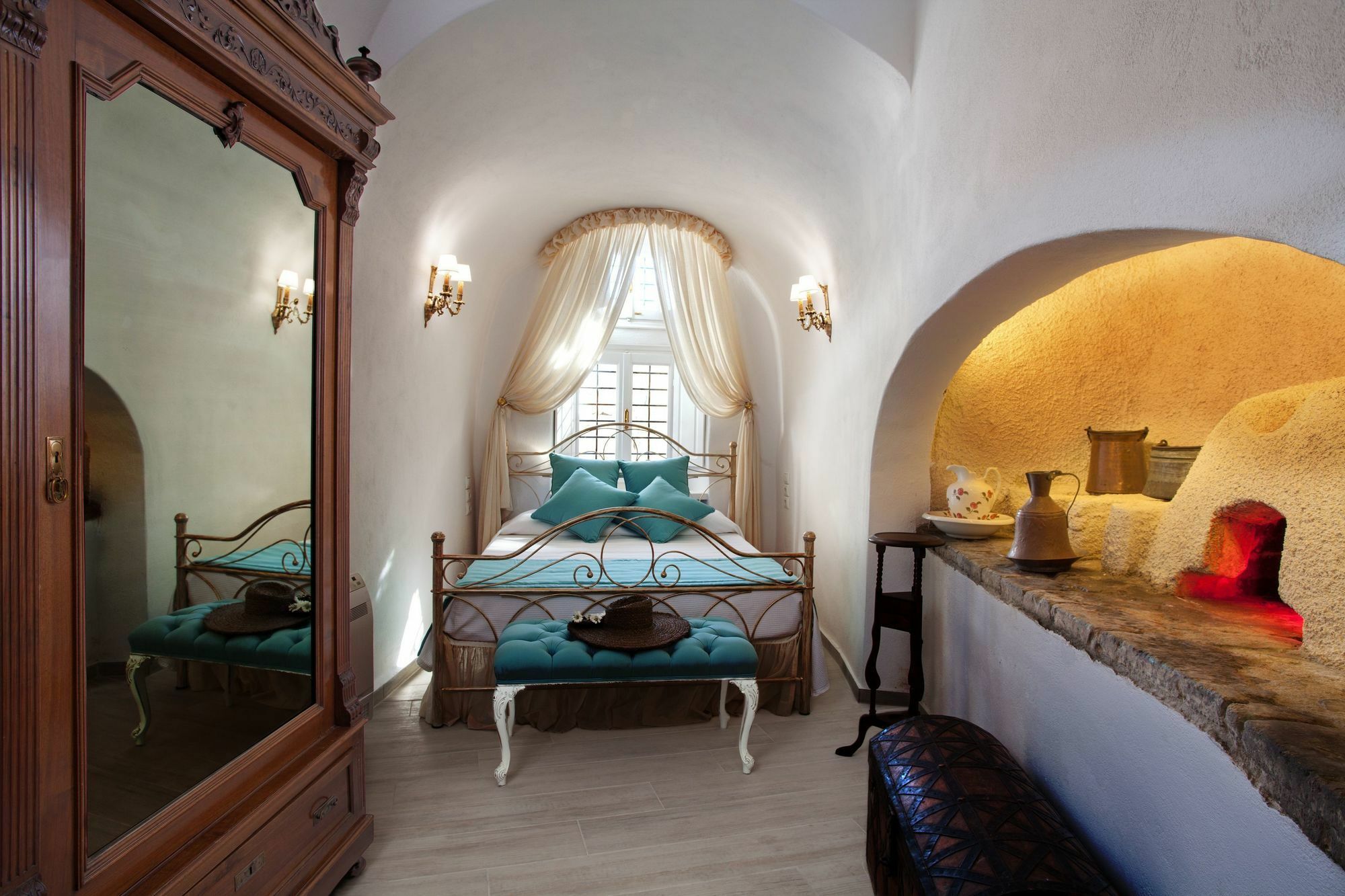Villa Olive Cave *