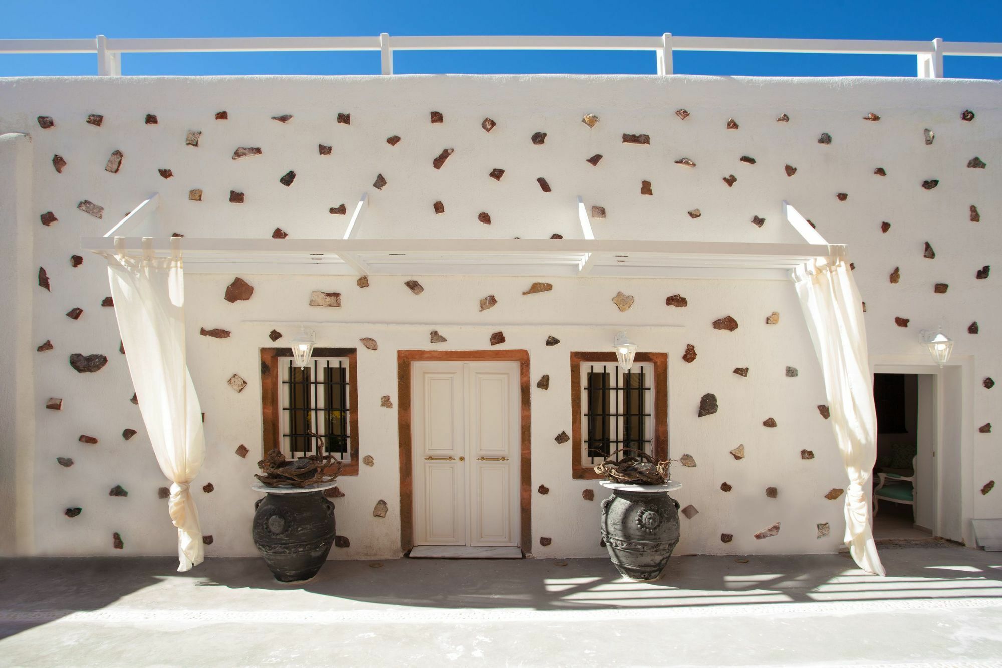 Olive Cave Fira (Santorini)